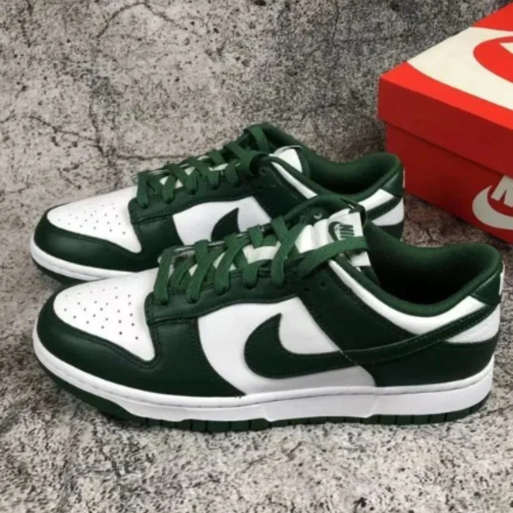 Nike Dunk Low Sneakers - Picture 3 of 7